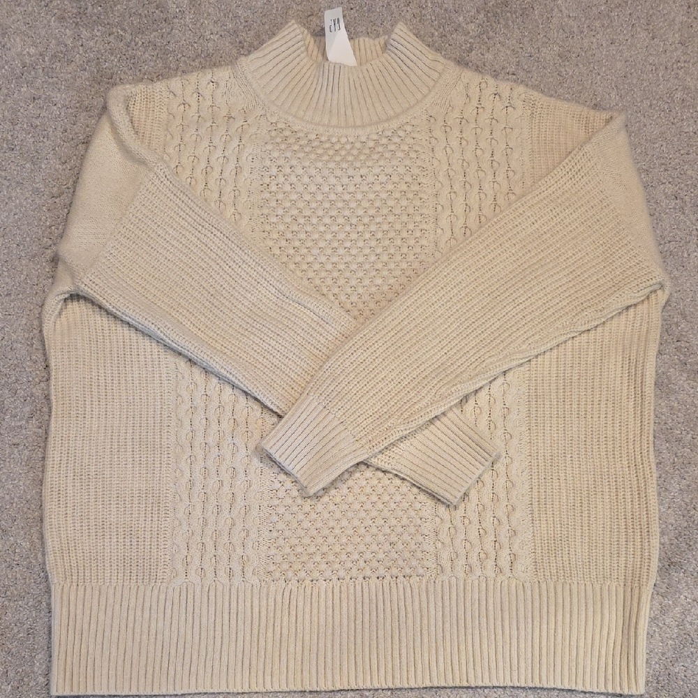 Gap Women's Cream Sweater